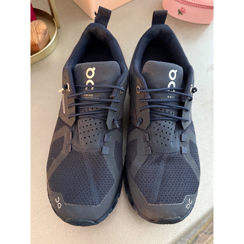 On Cloud 5 Waterproof Running Shoes W7 Black Swiss Engineering EU38